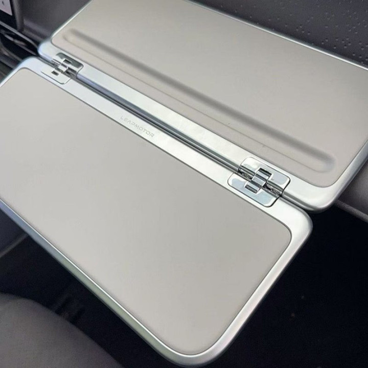 Passenger Side Folding Table for Leapmotor B10/B05
