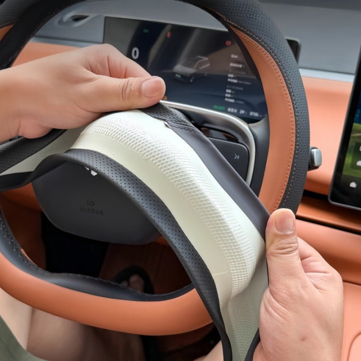 Steering Wheel Cover for Leapmotor C10