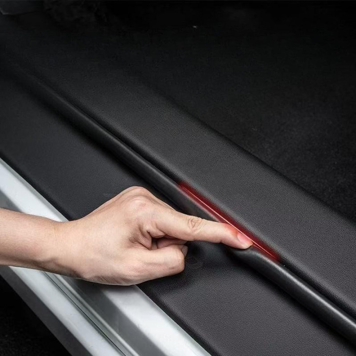 Car Door Sill Protectors and Door Kick Plate for Geely