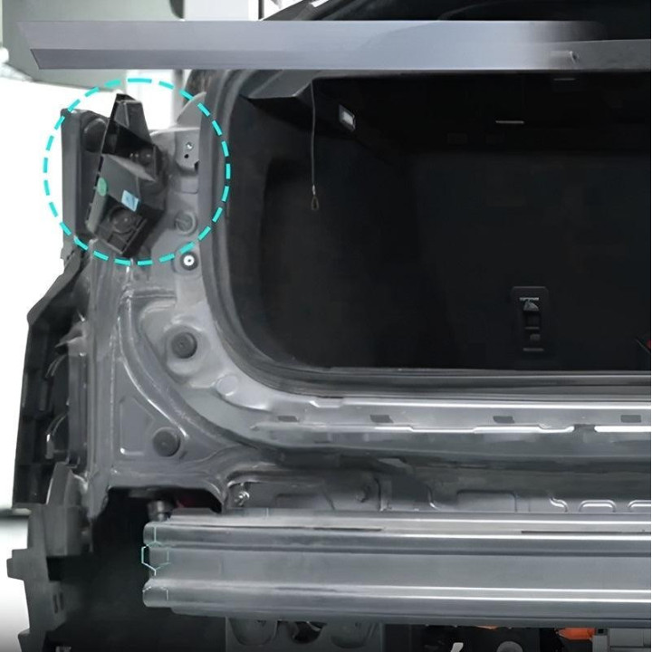 Halterung für Rückleuchte original für MG4 – Bild 2