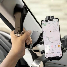 Handyhalter an der A-Säule für Omoda, Jaecoo und Jetour