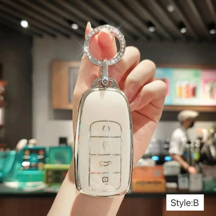 Schlüsselhülle mit Anhänger für Omoda 5 – Bild 3