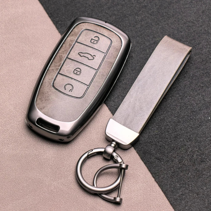 Schlüsselhülle aus Metall und Leder für Omoda 5 – Bild 3