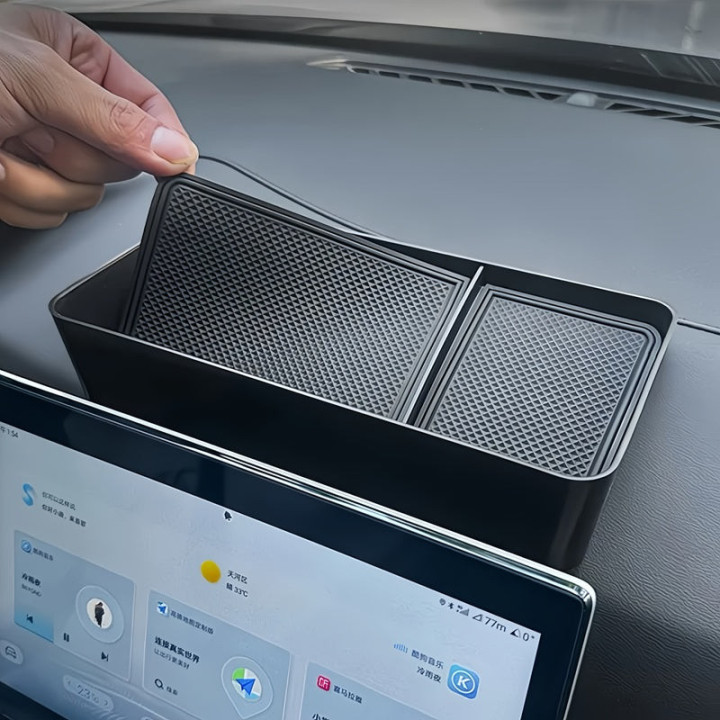 Ablagefach unter dem Zentraldisplay für BYD Atto 2 – Bild 5