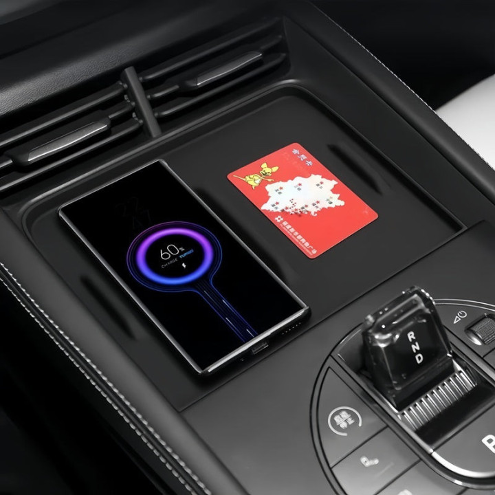 Kabellose Ladepad in der Konsole für BYD Seal 6 – Bild 3