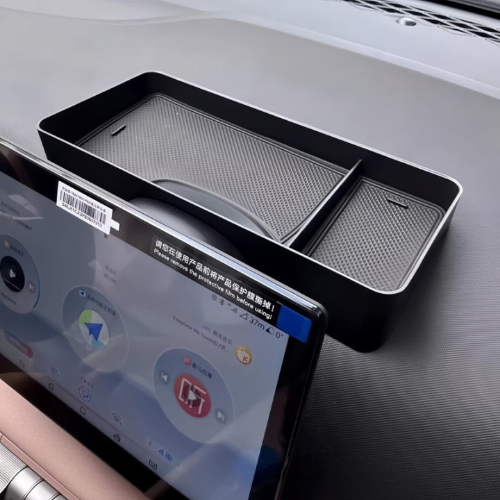 Ablagefach am Zentraldisplay für BYD Dolphin Surf – Bild 2
