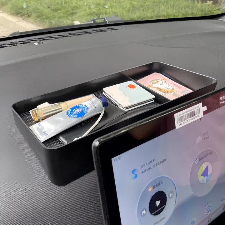 Ablagefach am Zentraldisplay für BYD Dolphin Surf – Bild 5