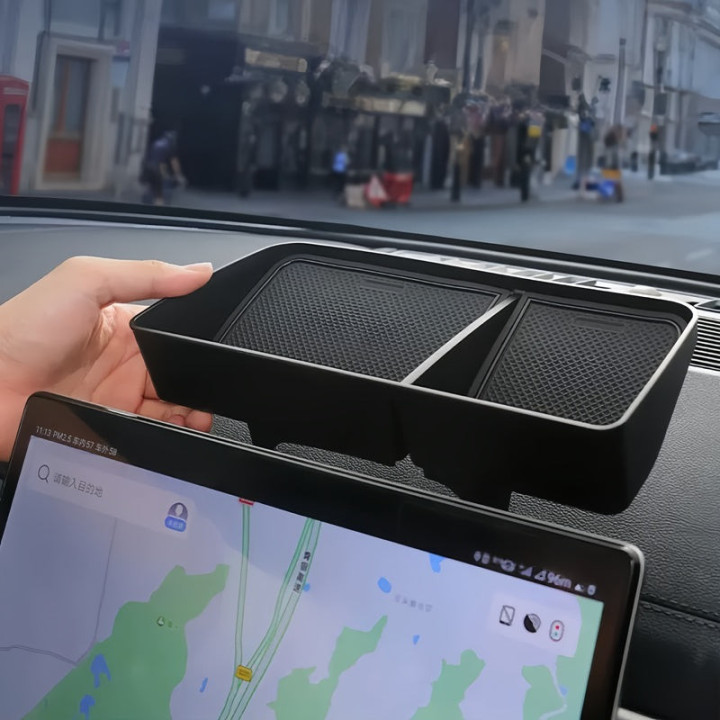 Ablagefach unter dem Zentraldisplay für BYD Seal U – Bild 4