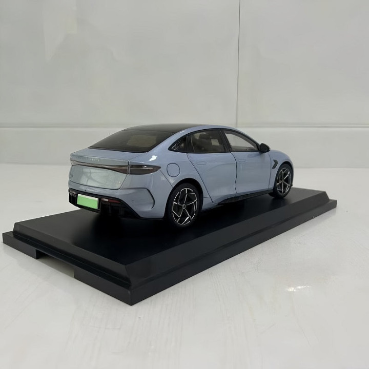 Metall-Automodell 1:18 für BYD – Bild 4