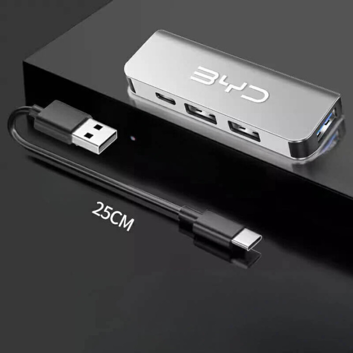 4-in-1 USB-Hub mit Ladefunktion für BYD – Bild 3