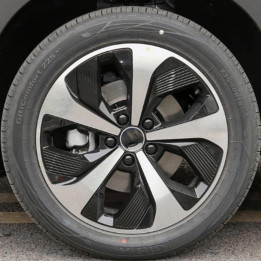 Originales 19-Zoll-Rad mit Reifen für BYD Seal U