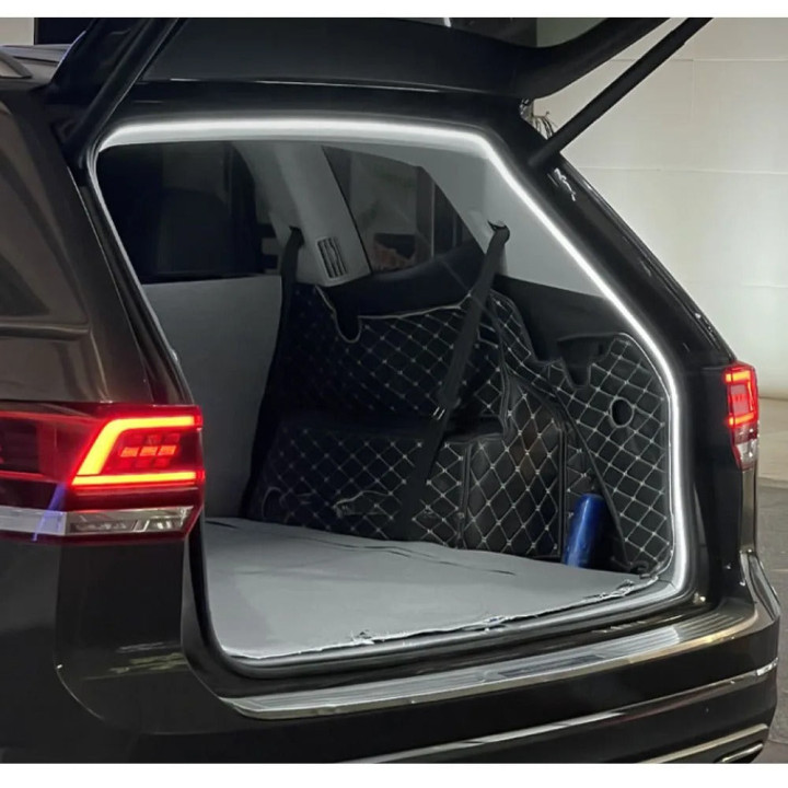 LED-Kofferraumlicht mit Sensor für BYD Sealion 7