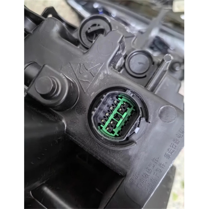LED-Frontscheinwerfer mit Tagfahrlicht für BYD Seal U – Bild 5
