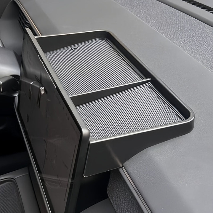 Ablage hinter dem Display für Xpeng G6