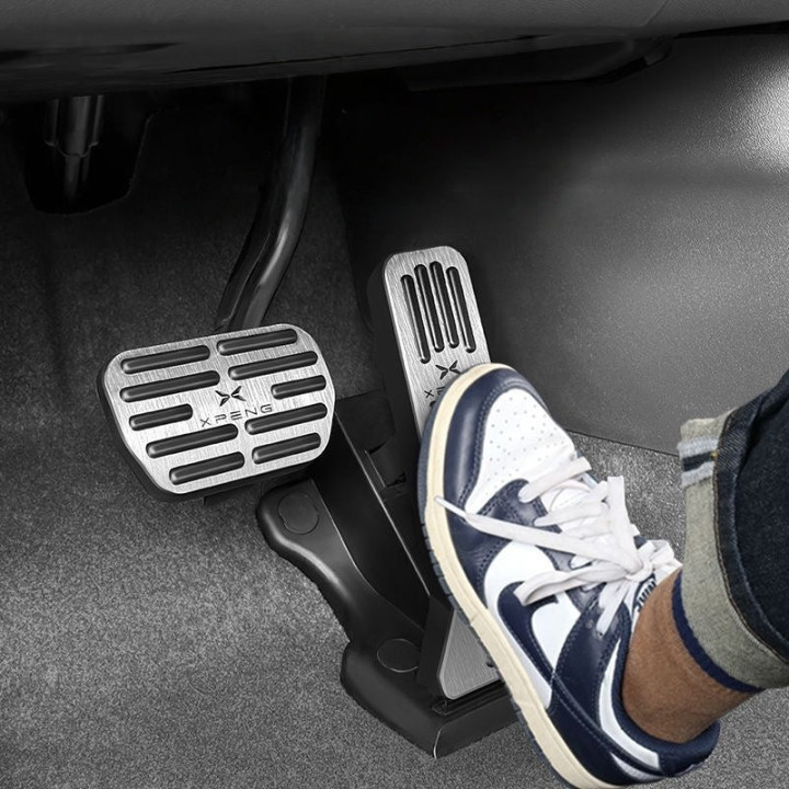 Aluminium-Pedalauflagen für Xpeng G6, P7 und X9 – Bild 4